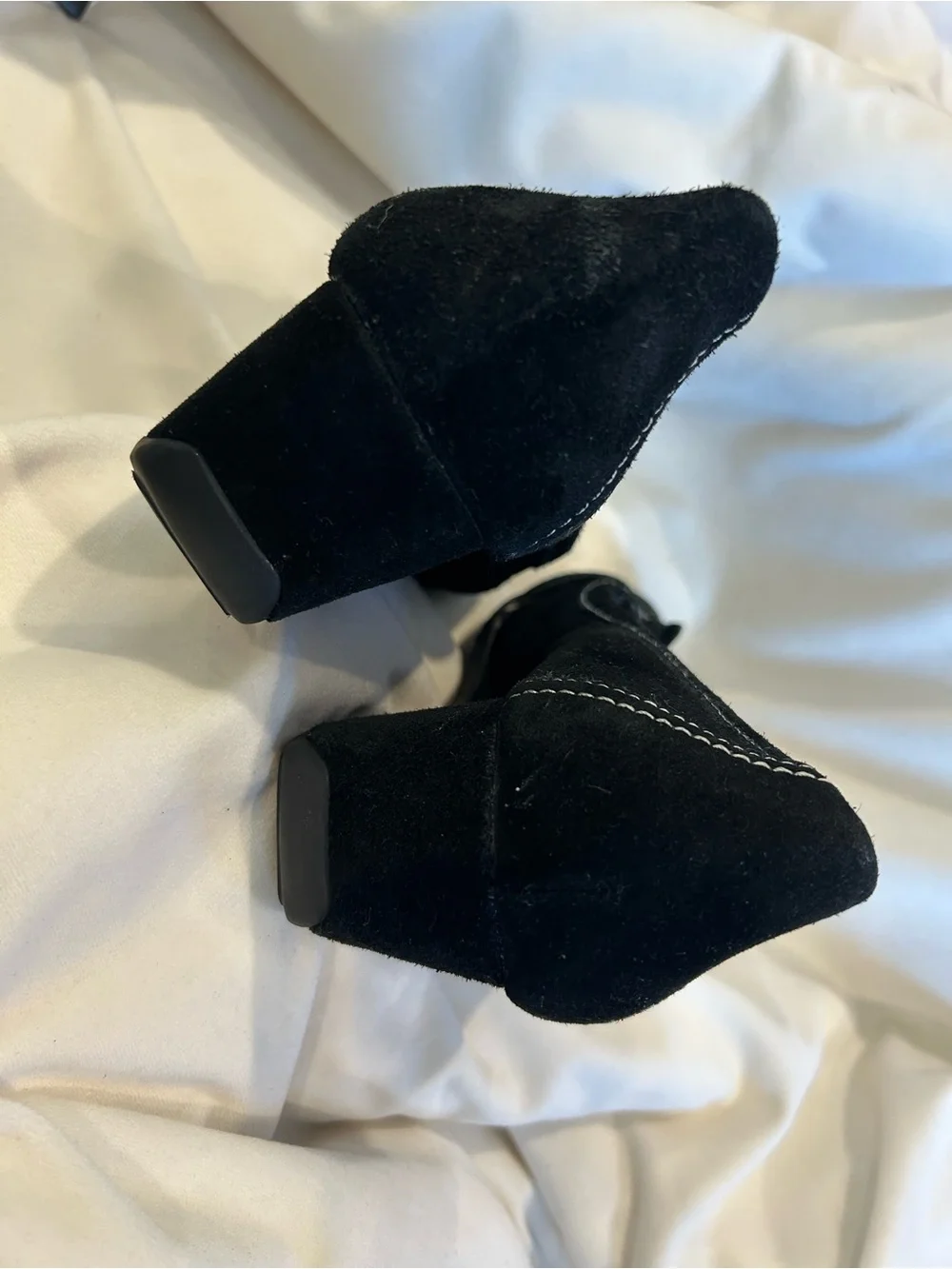 Kelly & Katie black suede